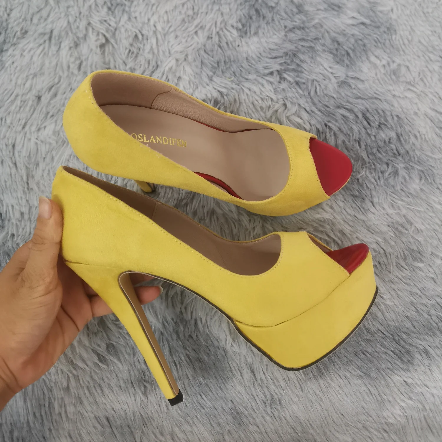 2026 Women Pumps New Fashion 14cm Sexy Peep Toe High Heels Velvet Platform Thin Heel Lady Party Dance Red Wedding Woman Shoes