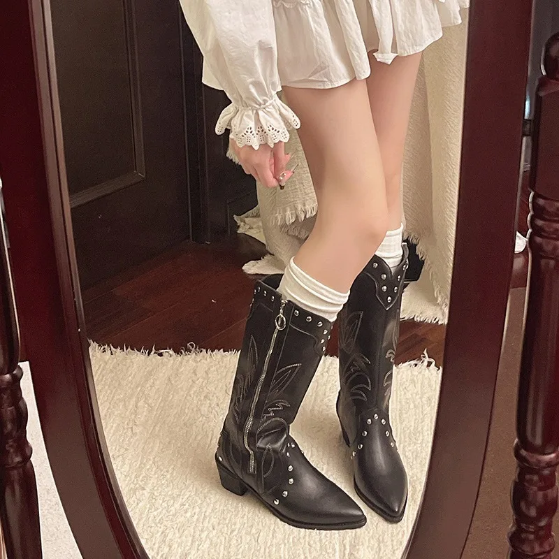 2025 New Women Boots Classics Embroidered Western Cowboy Boot Retro Rivet Mid Calf Boots for Women Pointed Toe Knight Boots 2025 New Women Boots Classics Embroidered Western Cowboy Boot Retro Rivet Mid Calf Boots for Women Pointed Toe Knight Boots