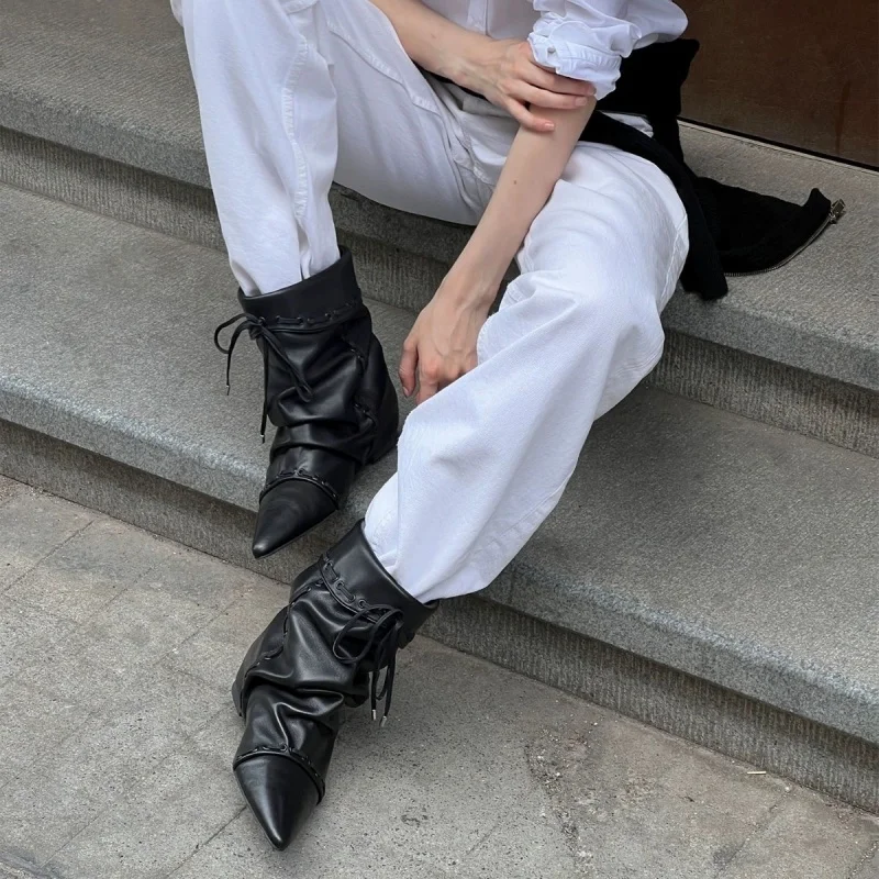 Wrinkle Style Women's Ankle Boots Pointed Toe Flat Cross-tied Femme Short Boots Winter New Retro Niche Lady Western Cowboy Boots Wrinkle Style Women's Ankle Boots Pointed Toe Flat Cross-tied Femme Short Boots Winter New Retro Niche Lady Western Cowboy Boots