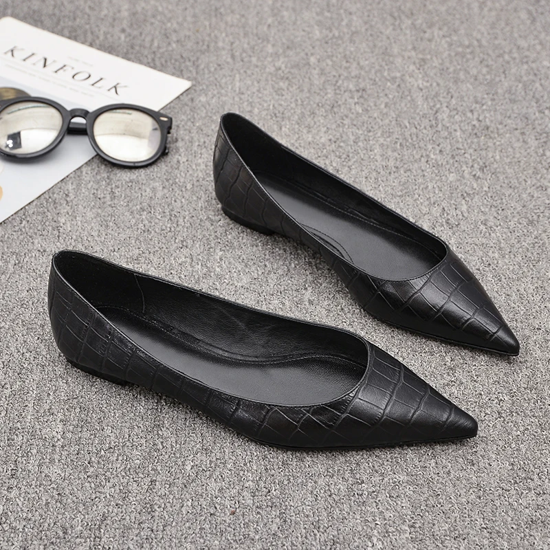 Women Flats Black Shoes for Lady Big Size 43 44 Pointed Head Pu Leather Stone Pattern Spring Autumn 2025