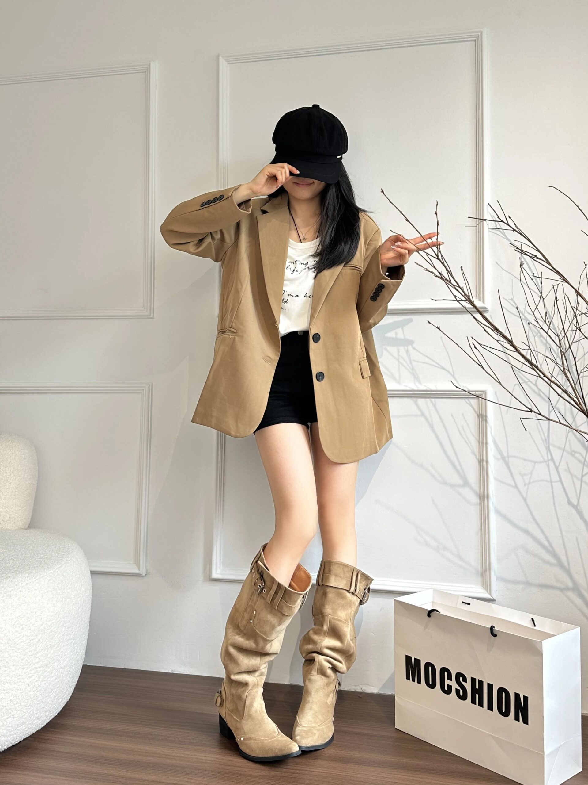 2025 Winter Belt Buckle Pointed Toe Women Knee-High Boots Fashion Vintage Square Low Heels Ladies Shoes