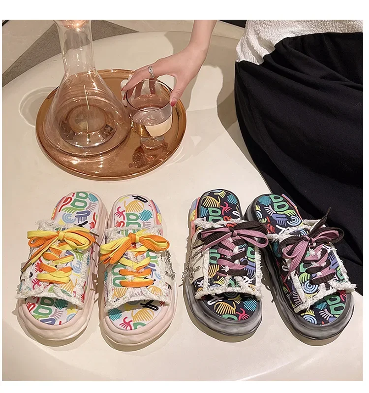 Slippers Thick Sole Shoes Sandals Women Fashion Soft Flat Luxuriou Rubber Fabric Graffiti Cross Strap Flip Flops Women Sandalias