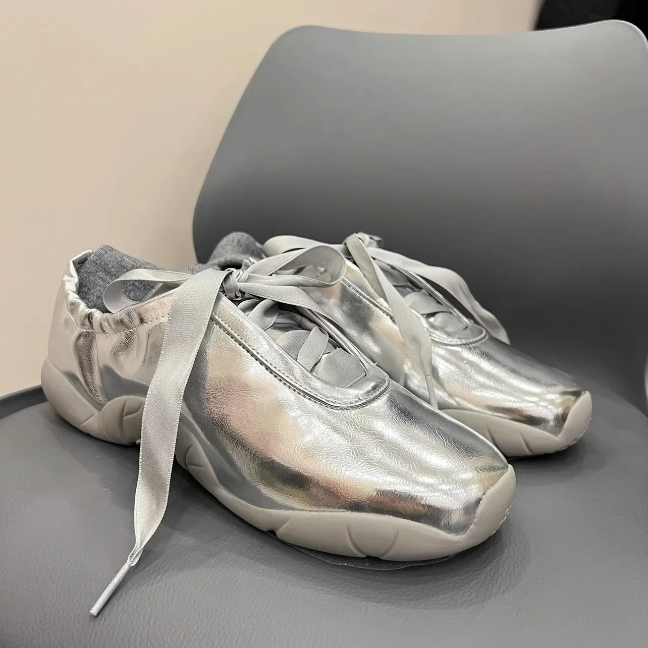 Ballet Shoes 2025 Women's Fashion Design Soft Sole Casual Sports Shoes Women's Ballet Flat Shoes