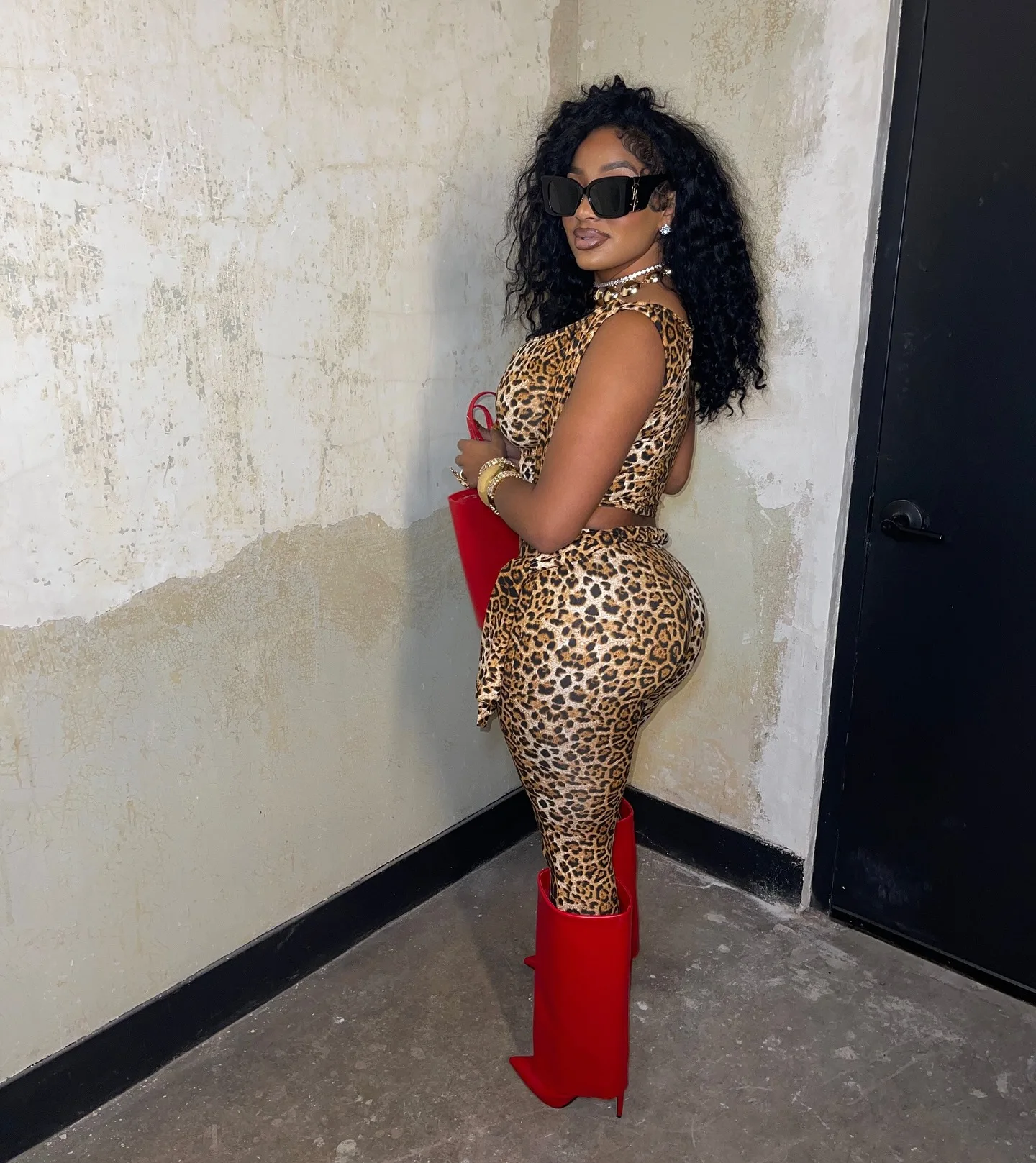 CM.YAYA Women's Set Active Leopard Print Sleeveless Tie Up Top +Pants Suits Street Sporty Two 2 Piece Set Outfit Tracksuit 2025 CM.YAYA Women's Set Active Leopard Print Sleeveless Tie Up Top +Pants Suits Street Sporty Two 2 Piece Set Outfit Tracksuit 2025