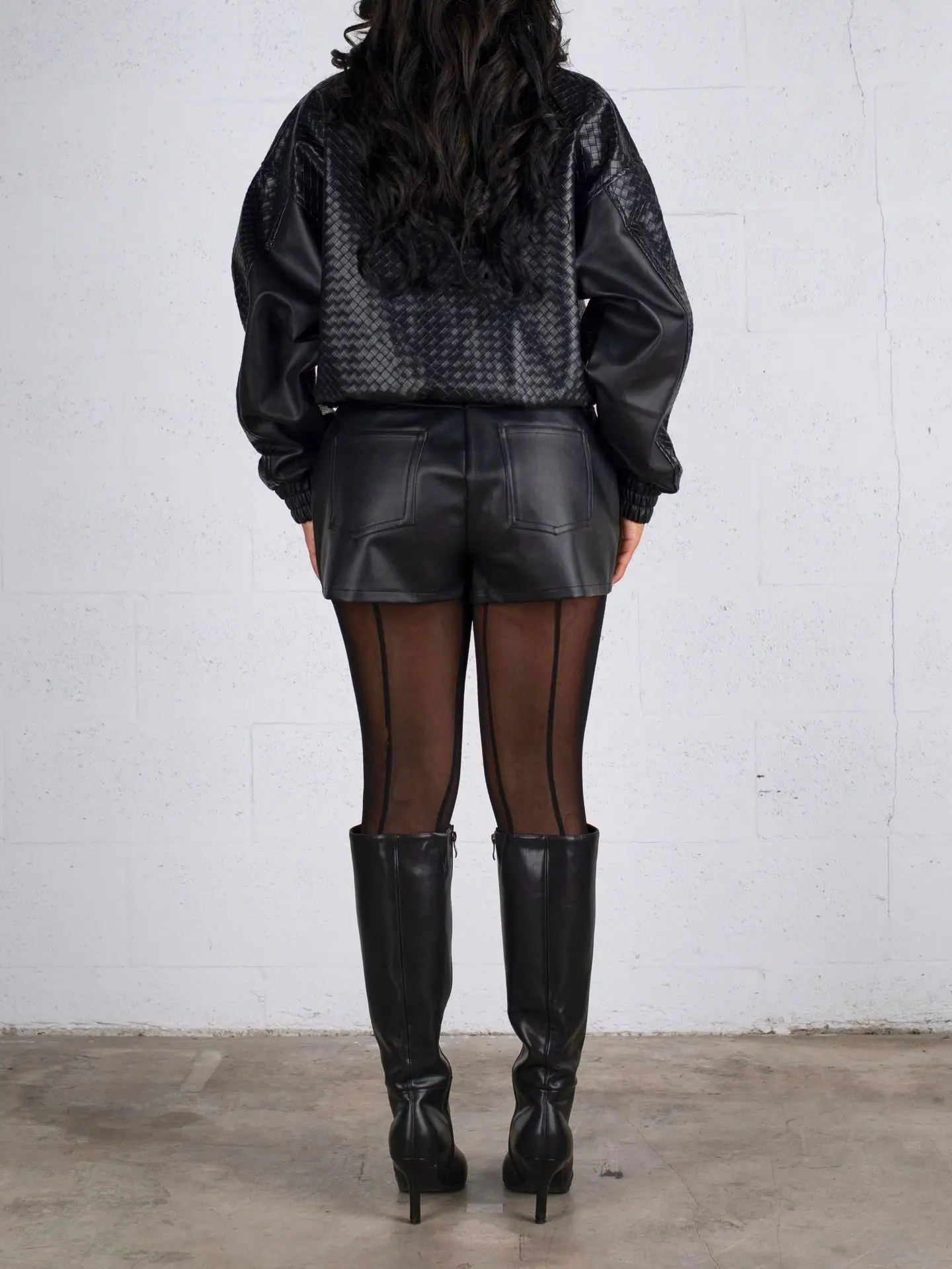 GLCMYAYA 2026 Winter Street Women Set Long Sleeve Plaid PU Leather Jacket and Short Suits Fashion Two 2 Piece Set Outfits GLCMYAYA 2026 Winter Street Women Set Long Sleeve Plaid PU Leather Jacket and Short Suits Fashion Two 2 Piece Set Outfits