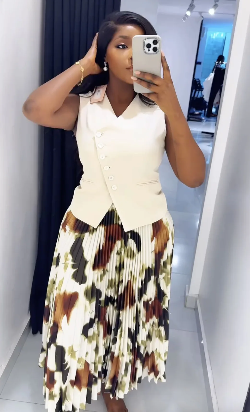 CM.YAYA Women Set Street Sleeveless V-Neck Button Tops +long Pleated Skirts Suits Two 2 Piece Sets Summer OL Fitness Tracksuits CM.YAYA Women Set Street Sleeveless V-Neck Button Tops +long Pleated Skirts Suits Two 2 Piece Sets Summer OL Fitness Tracksuits