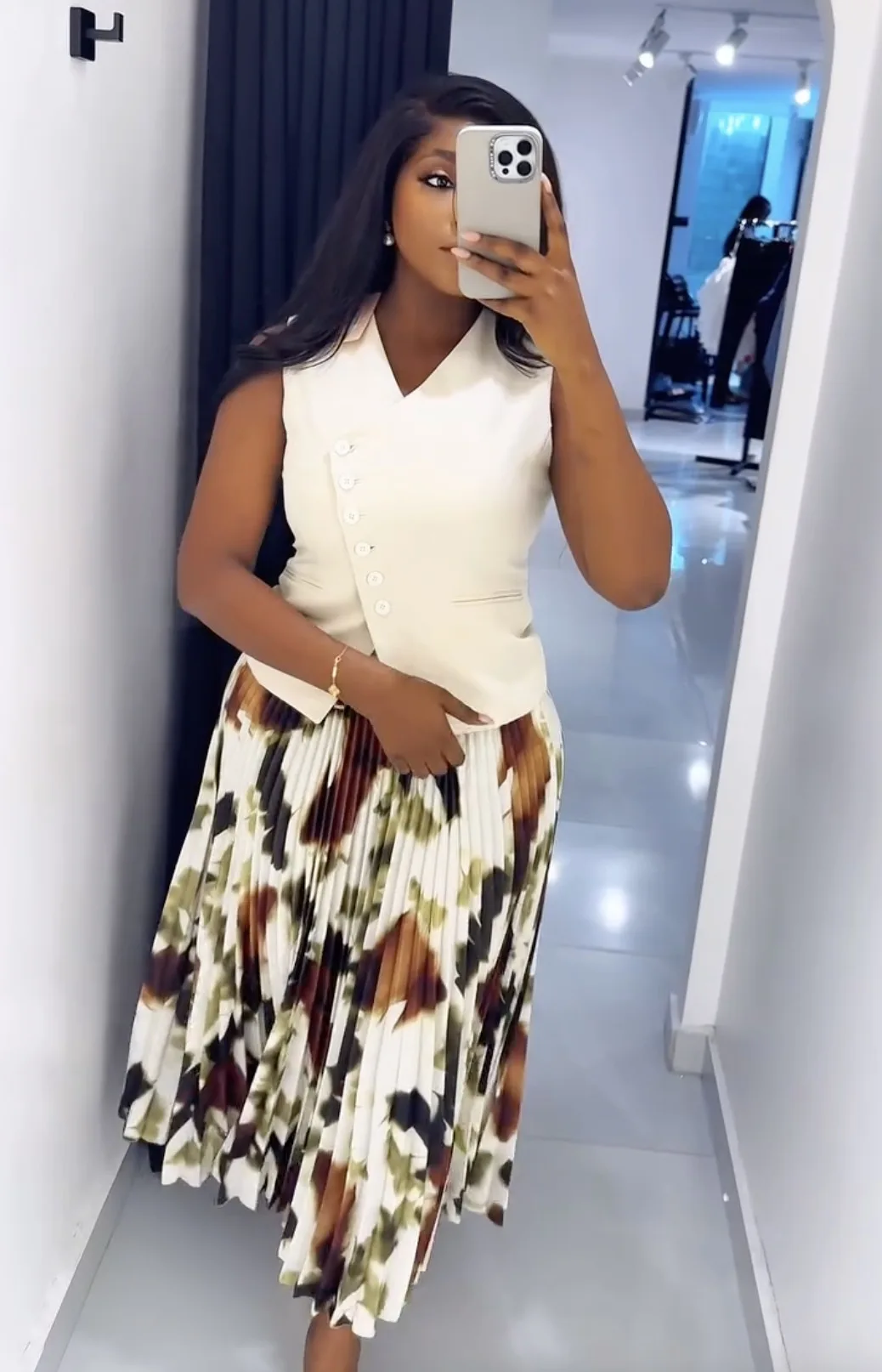 CM.YAYA Women Set Street Sleeveless V-Neck Button Tops +long Pleated Skirts Suits Two 2 Piece Sets Summer OL Fitness Tracksuits CM.YAYA Women Set Street Sleeveless V-Neck Button Tops +long Pleated Skirts Suits Two 2 Piece Sets Summer OL Fitness Tracksuits