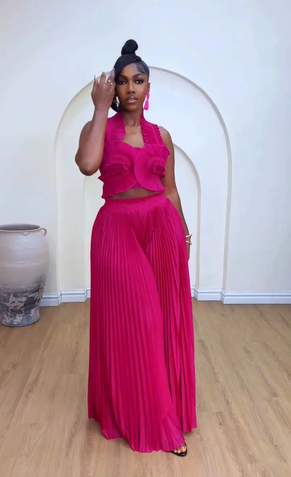 CM.YAYA Streetwear Women's Set Sleeveless Halter Crop Pleated Top+Wide Leg Pants Elegant 2024 Fall Party Two 2-Piece Set Outfits CM.YAYA Streetwear Women's Set Sleeveless Halter Crop Pleated Top+Wide Leg Pants Elegant 2024 Fall Party Two 2-Piece Set Outfits