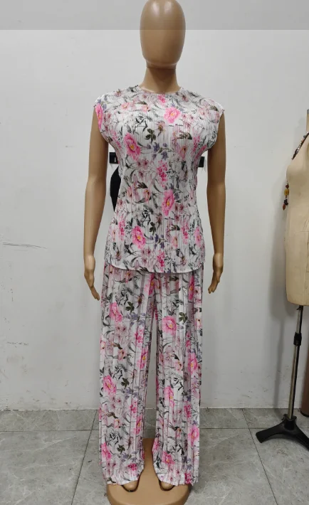 CM.YAYA Women Set Floral Print Short Sleeve Pleated T-Shirt + Wide Leg Pants 2025 Street Sexy Two 2Piece Sets Outfits Tracksuit CM.YAYA Women Set Floral Print Short Sleeve Pleated T-Shirt + Wide Leg Pants 2025 Street Sexy Two 2Piece Sets Outfits Tracksuit