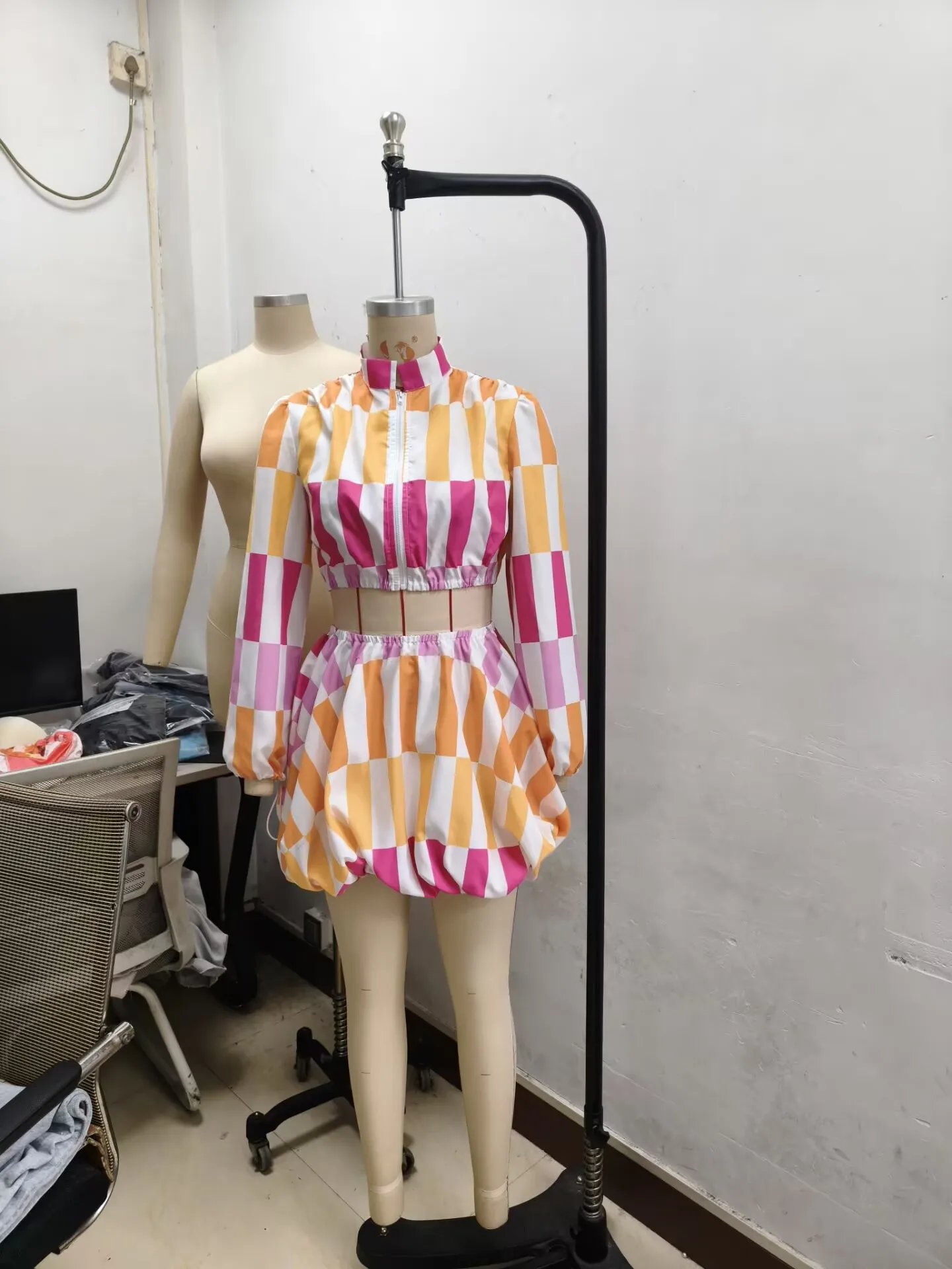 CM.YAYA Women's Set Full Puff Sleeve Striped Print Coats Top + Short Skirts Summer Active Sporty Street Two 2 Piece Sets Outfits CM.YAYA Women's Set Full Puff Sleeve Striped Print Coats Top + Short Skirts Summer Active Sporty Street Two 2 Piece Sets Outfits