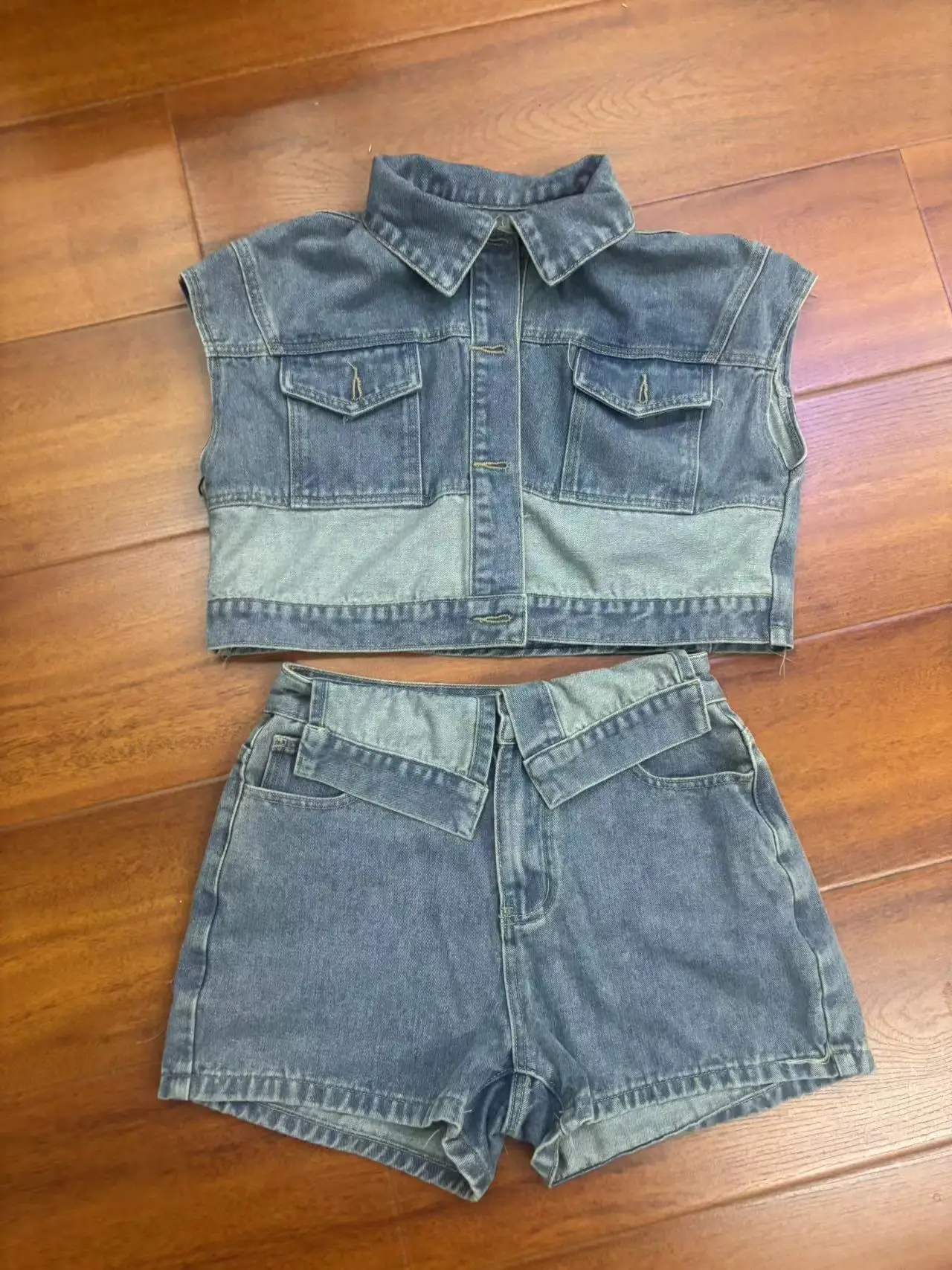 CM.YAYA Fashion Denim Women's Set Short Sleeve Jackets Tops and Shorts Jeans Sets 2025 Summer Two 2 Piece Sets Outfits Tracksuit CM.YAYA Fashion Denim Women's Set Short Sleeve Jackets Tops and Shorts Jeans Sets 2025 Summer Two 2 Piece Sets Outfits Tracksuit
