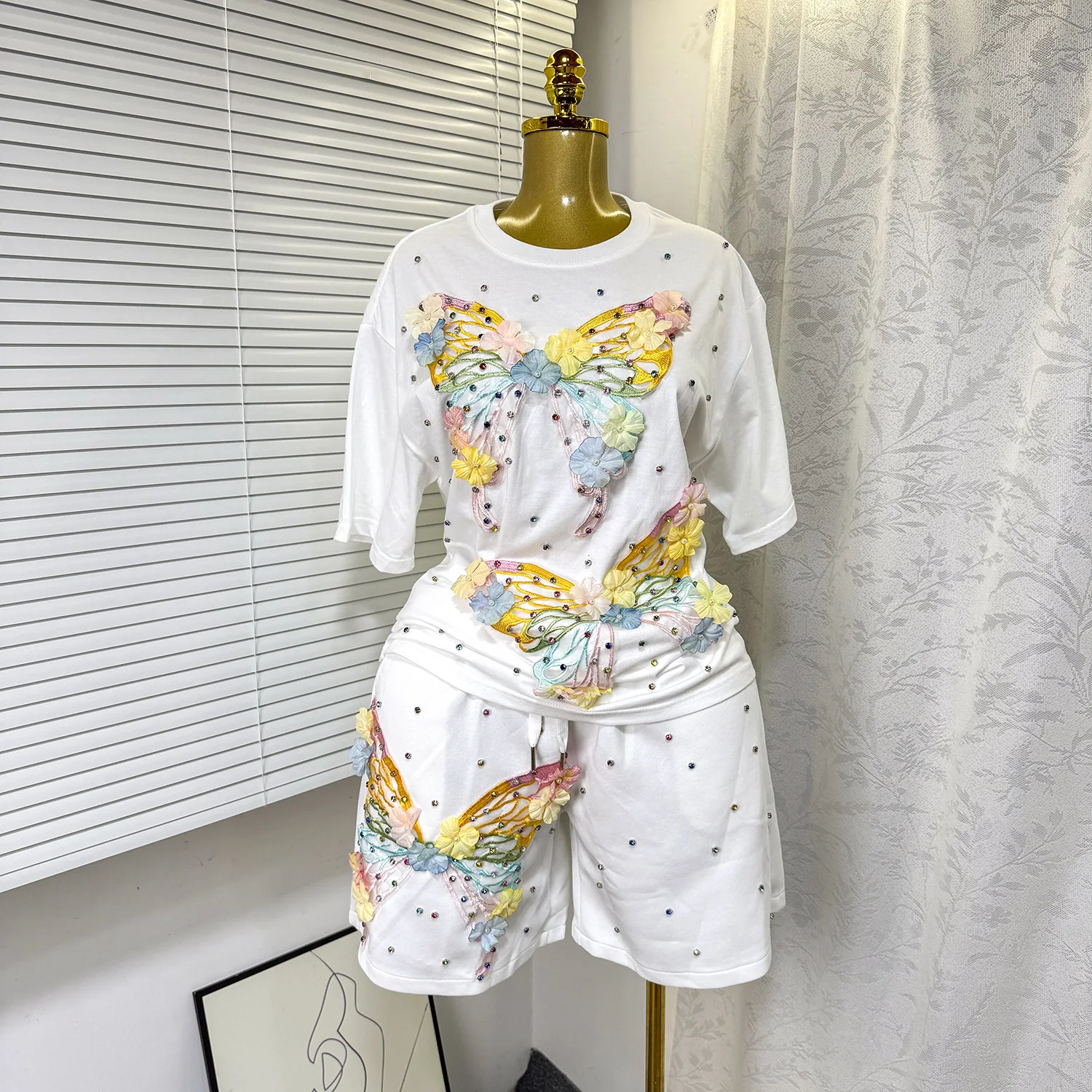 CM.YAYA Fashion Butterfly Floral Beading Women's Set T-shirt and Shorts 2025 Summer Active Two 2 Piece Sets Outfit Tracksuit CM.YAYA Fashion Butterfly Floral Beading Women's Set T-shirt and Shorts 2025 Summer Active Two 2 Piece Sets Outfit Tracksuit