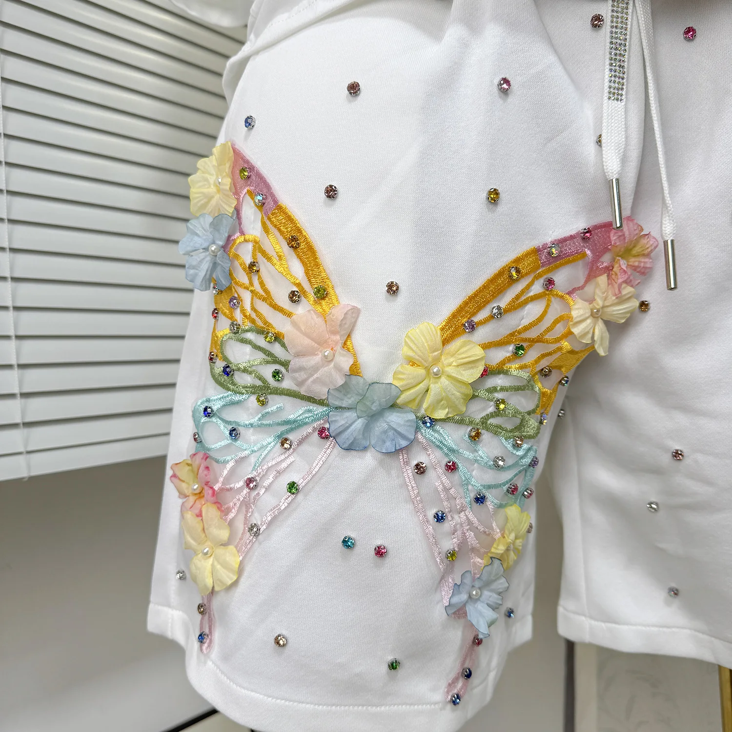 CM.YAYA Fashion Butterfly Floral Beading Women's Set T-shirt and Shorts 2025 Summer Active Two 2 Piece Sets Outfit Tracksuit CM.YAYA Fashion Butterfly Floral Beading Women's Set T-shirt and Shorts 2025 Summer Active Two 2 Piece Sets Outfit Tracksuit