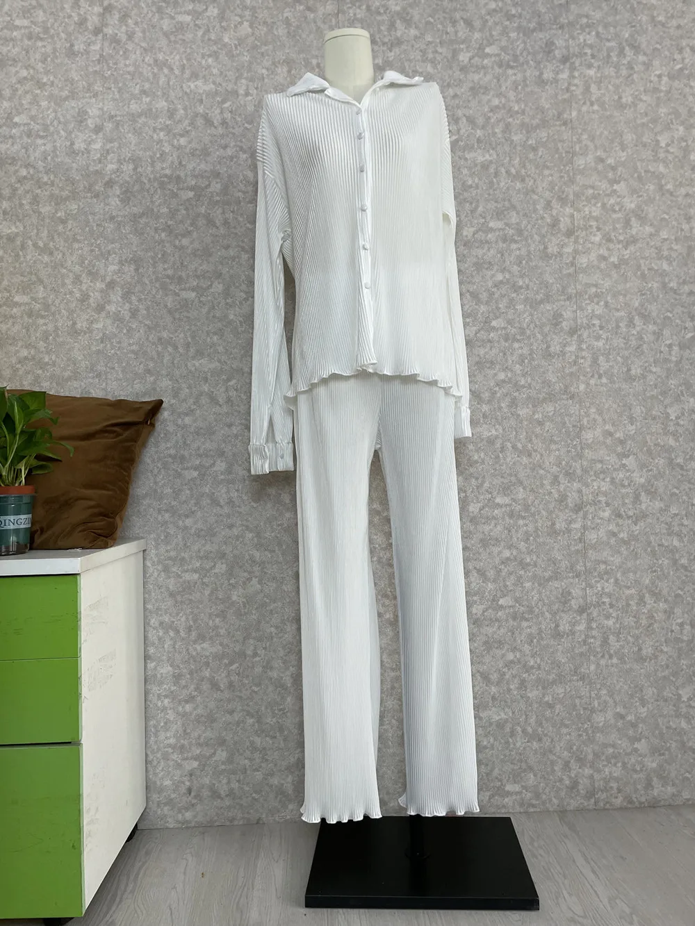 CM.YAYA Pleated Solid Women Set Long Sleeve Shirts and Straight Wide Leg Pants Suits Tracksuit Two Piece Set Fitness Outfits