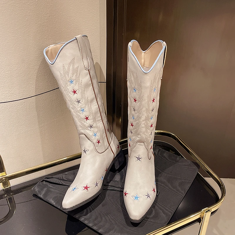 2025 New Retro Star Boots Embroidered Pointed Western Cowboy Cowgirl Boots Women's Thick Heel High Boots