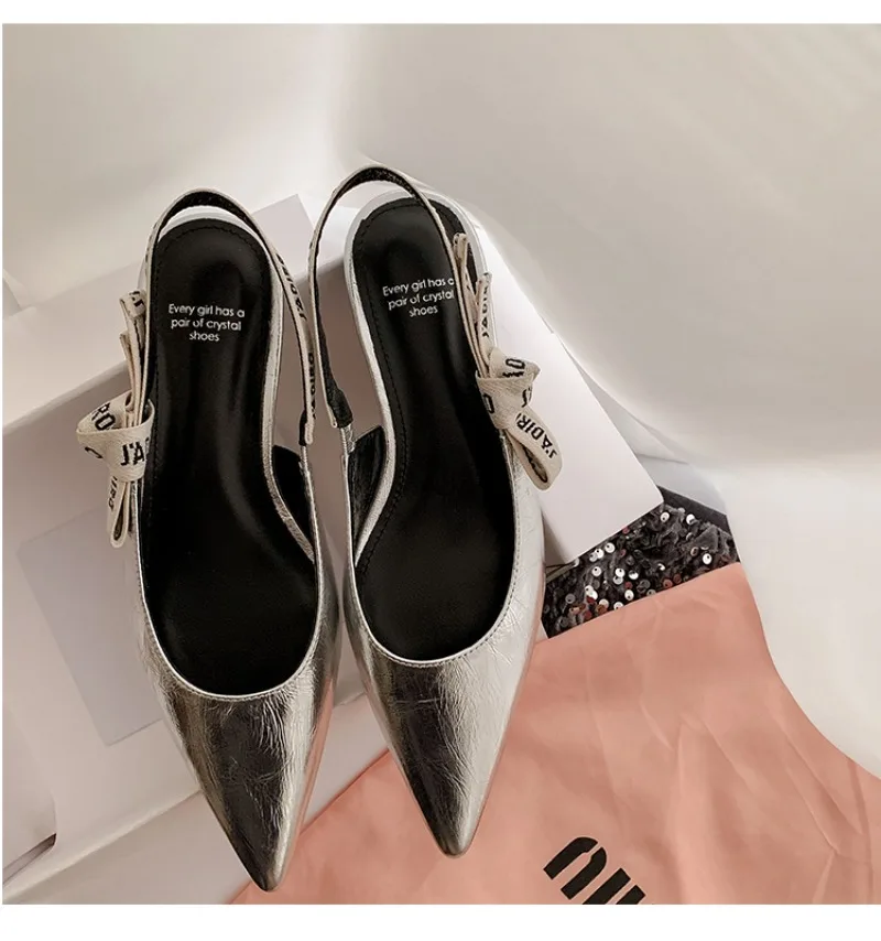 2025 New Women's Fashionable Spring New Simple Loafers Outdoor Walking Comfortable Shallow Slip-On Women's Flat Shoes Plus Size 2025 New Women's Fashionable Spring New Simple Loafers Outdoor Walking Comfortable Shallow Slip-On Women's Flat Shoes Plus Size