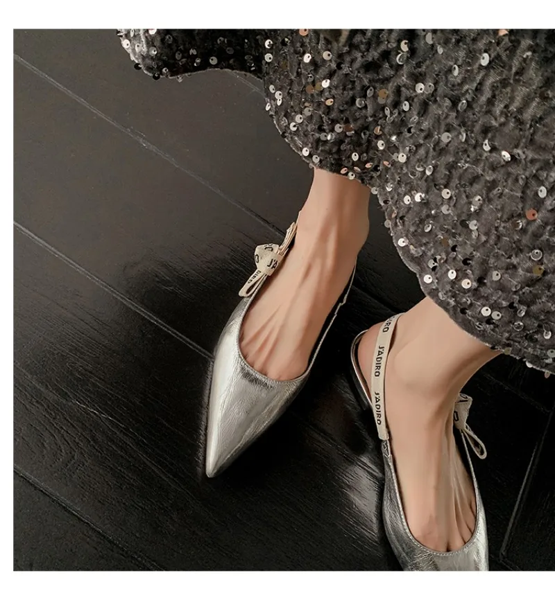 2025 New Women's Fashionable Spring New Simple Loafers Outdoor Walking Comfortable Shallow Slip-On Women's Flat Shoes Plus Size 2025 New Women's Fashionable Spring New Simple Loafers Outdoor Walking Comfortable Shallow Slip-On Women's Flat Shoes Plus Size