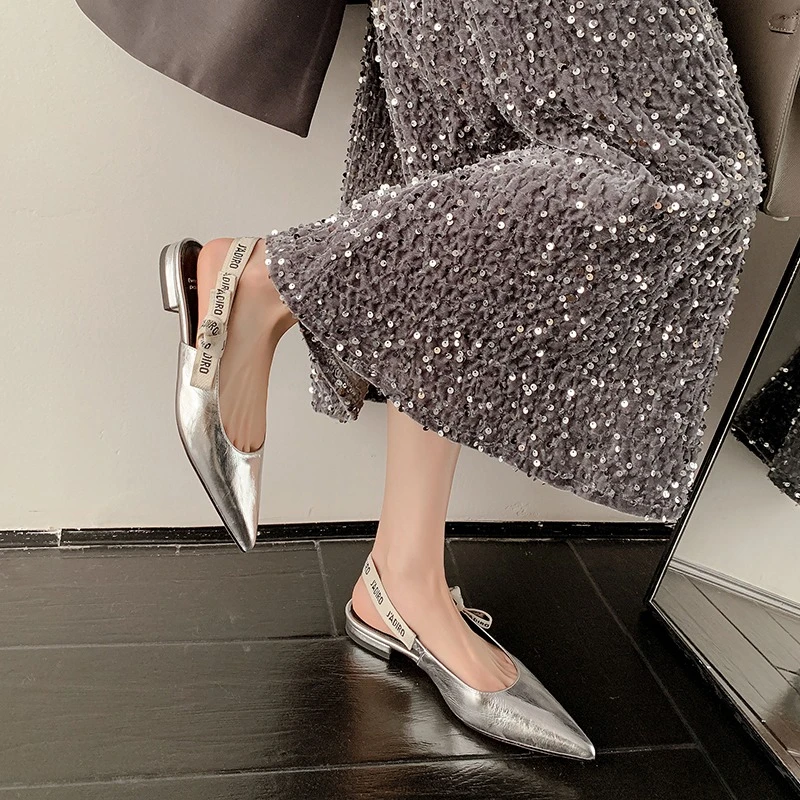 2025 New Women's Fashionable Spring New Simple Loafers Outdoor Walking Comfortable Shallow Slip-On Women's Flat Shoes Plus Size