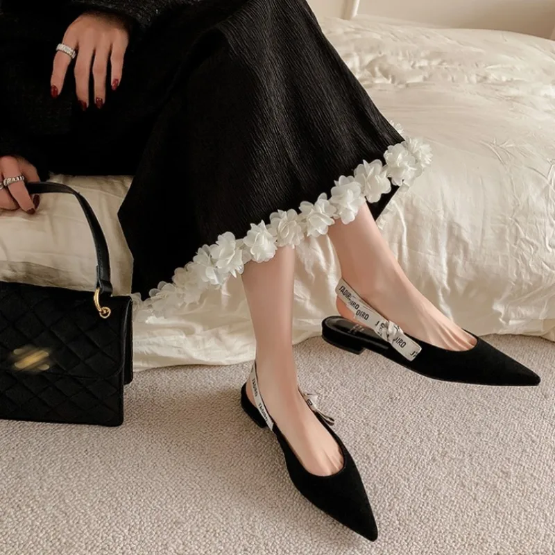 2025 New Women's Fashionable Spring New Simple Loafers Outdoor Walking Comfortable Shallow Slip-On Women's Flat Shoes Plus Size