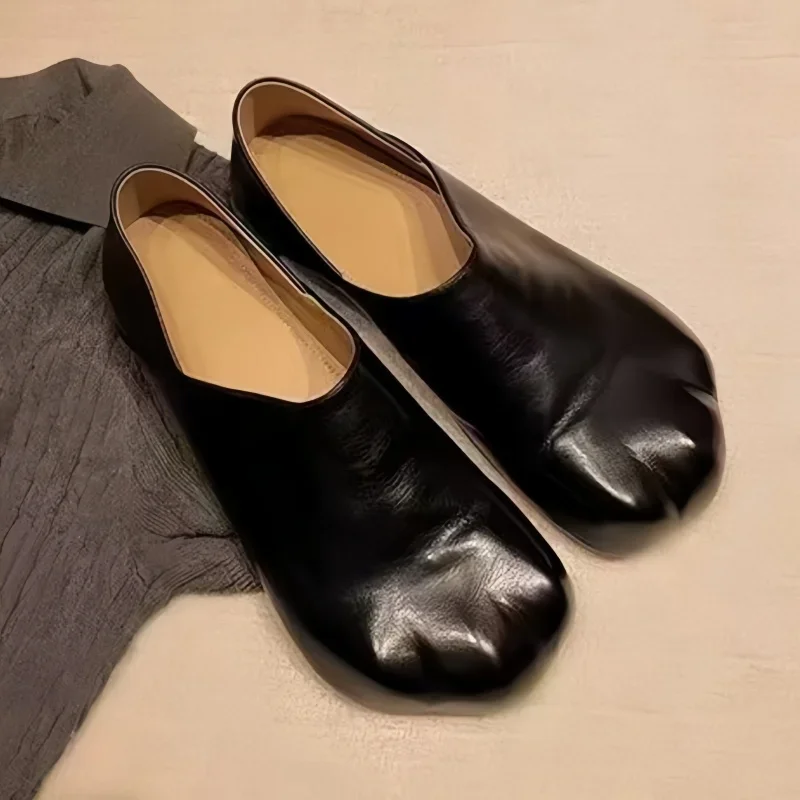 2025 New Style Cat Claws Leather Flats Solid Slip On Leisure Dress Shoes Lovely Girls Fashion Concise Comfy Niche Design Shoes