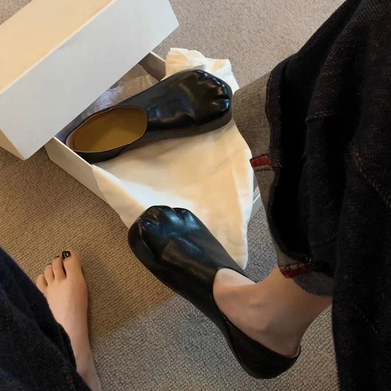 2025 New Style Cat Claws Leather Flats Solid Slip On Leisure Dress Shoes Lovely Girls Fashion Concise Comfy Niche Design Shoes