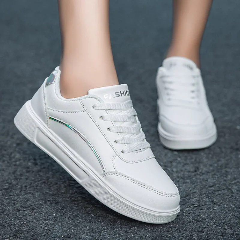 Hot Sell Women's Shoes Lightweight Casual Shoes Fashion Walking Shoes White Lace-up Sneakers Plus Size Platform Vulcanized Shoe