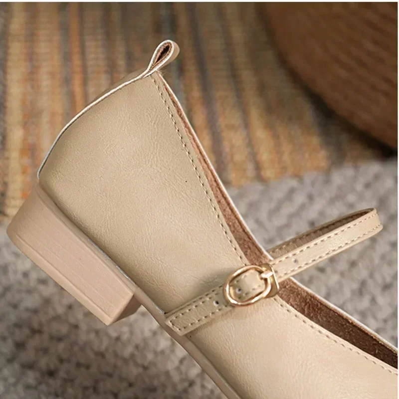Woman Spring Casual Square Toe Low Soft Soled Lolita Flats Ballerina Red Female Elegant French Retro Buckle Mary Janes