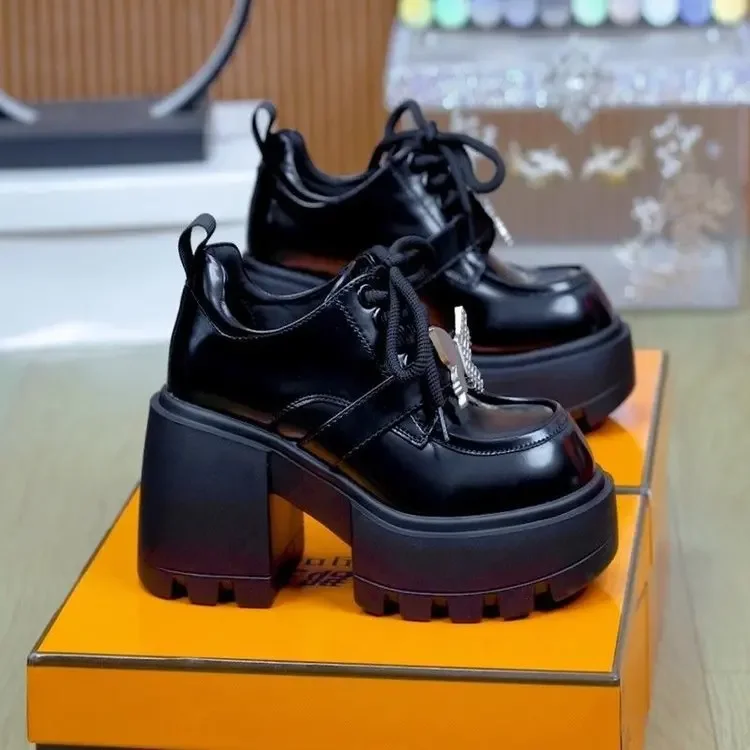 Women's Thick Bottom Hidden Heel Slip-On Shoes Soft Bottom Platform Casual Loafers Trendy Black Comfortable Silk Surface