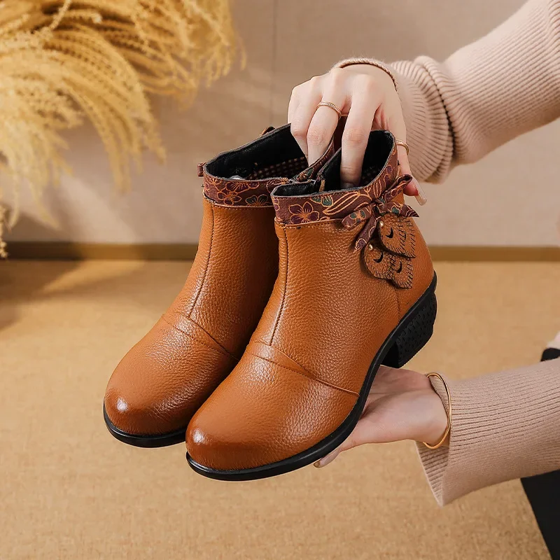 Top Layer Cowhide Short Boots Women's Autumn Winter New Style Retro Ethnic Splicing Thick Heel Buckle Versatile Booties Top Layer Cowhide Short Boots Women's Autumn Winter New Style Retro Ethnic Splicing Thick Heel Buckle Versatile Booties