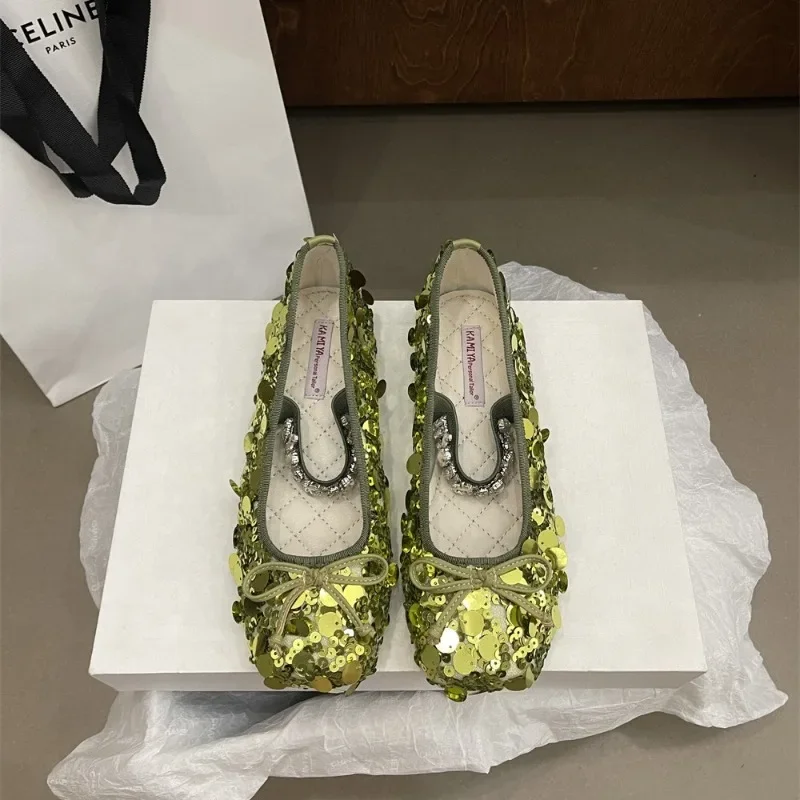 Metal Rhinestone Chain Ballet Flat Shoes Square Bow Single Shoes French Mary Jane Silver Shiny Leather Woman Flat Sandals 35-40 Metal Rhinestone Chain Ballet Flat Shoes Square Bow Single Shoes French Mary Jane Silver Shiny Leather Woman Flat Sandals 35-40