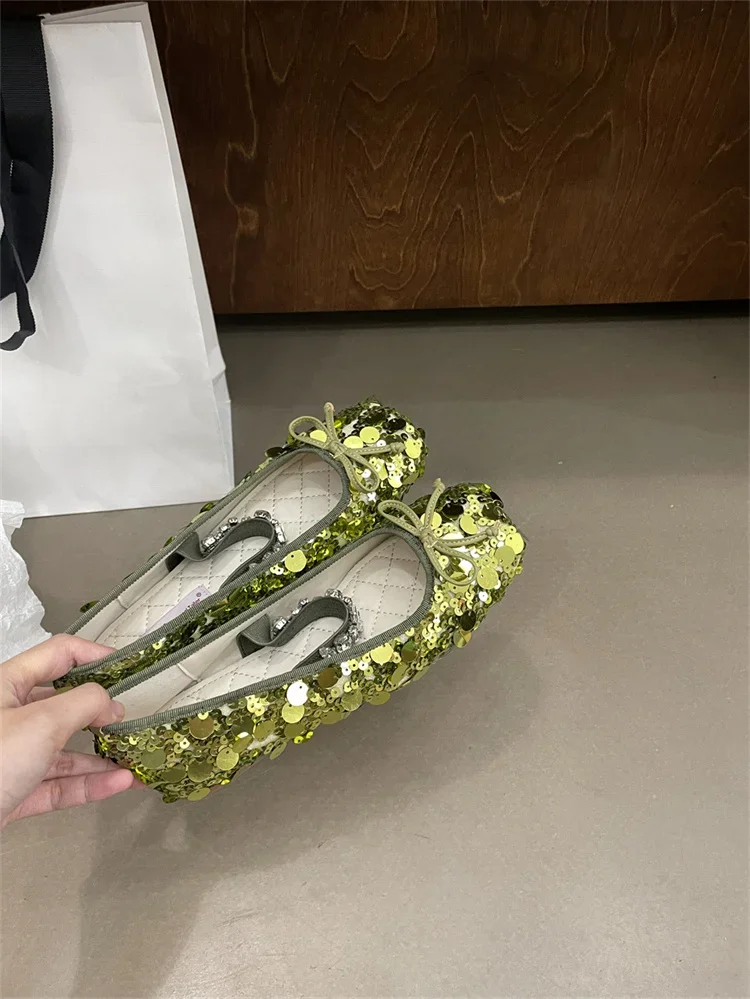 Metal Rhinestone Chain Ballet Flat Shoes Square Bow Single Shoes French Mary Jane Silver Shiny Leather Woman Flat Sandals 35-40 Metal Rhinestone Chain Ballet Flat Shoes Square Bow Single Shoes French Mary Jane Silver Shiny Leather Woman Flat Sandals 35-40