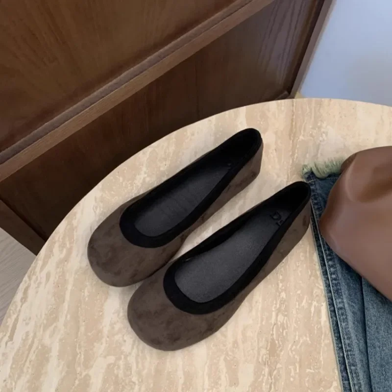 2025 Ladies Shoes Shallow Women's Flats Fashion Round Toe Casual Flat Shoes New Color Matching Flat Slip on Solid Zapatos