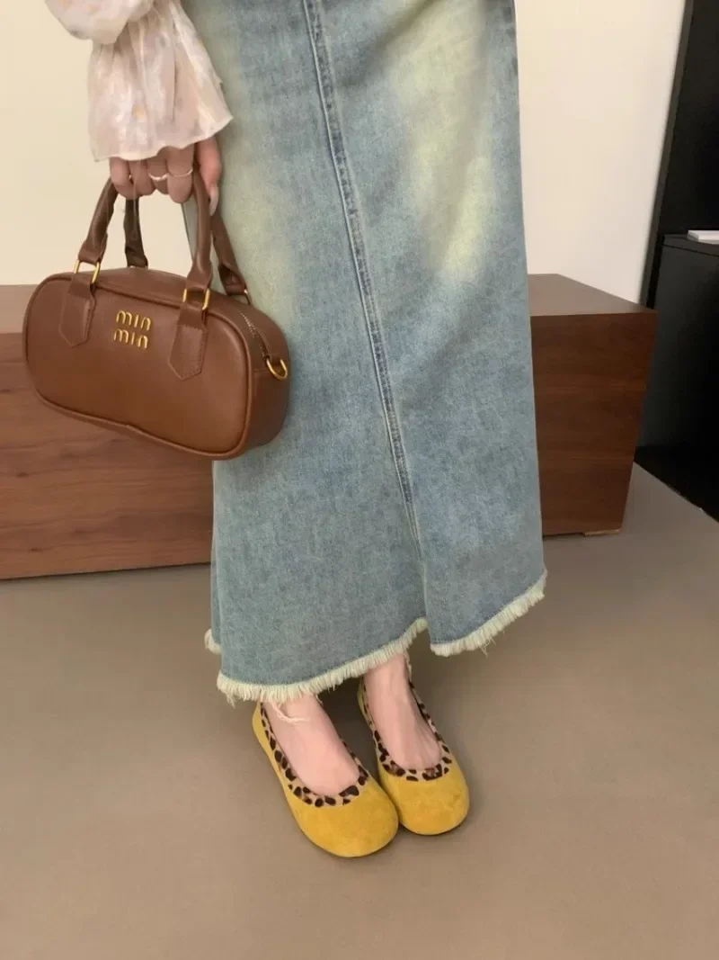 2025 Ladies Shoes Shallow Women's Flats Fashion Round Toe Casual Flat Shoes New Color Matching Flat Slip on Solid Zapatos