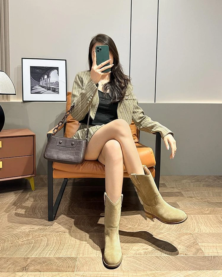 Footwear Denim Ladies Boots Middle Heel Shoes for Women Half High Cowgirl Mid Calf Cowboy New Rock in On Promotion Fashion 2025 Footwear Denim Ladies Boots Middle Heel Shoes for Women Half High Cowgirl Mid Calf Cowboy New Rock in On Promotion Fashion 2025