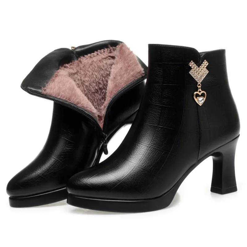 Comfortable Soft Leather Warm Winter Short Boots Women Platform Boots Block High Heels Ankle Boots for Office Mom Model