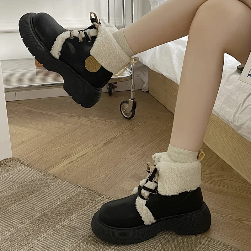 Winter Women Boots Warm Fur Soft Casual Shoes Lace Up Sweet Ankle Boots Fashion Comfortable Plush Outdoor Shoes  Female 35-40