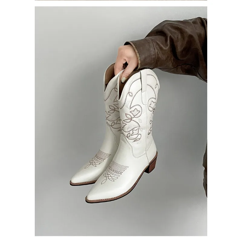 Vintage Thick Heel Women Western Cowboy Boots Fashion Slip On Shoes Embroidery Knight Mid Calf Botas Autumn Winter Women's Shoes Vintage Thick Heel Women Western Cowboy Boots Fashion Slip On Shoes Embroidery Knight Mid Calf Botas Autumn Winter Women's Shoes