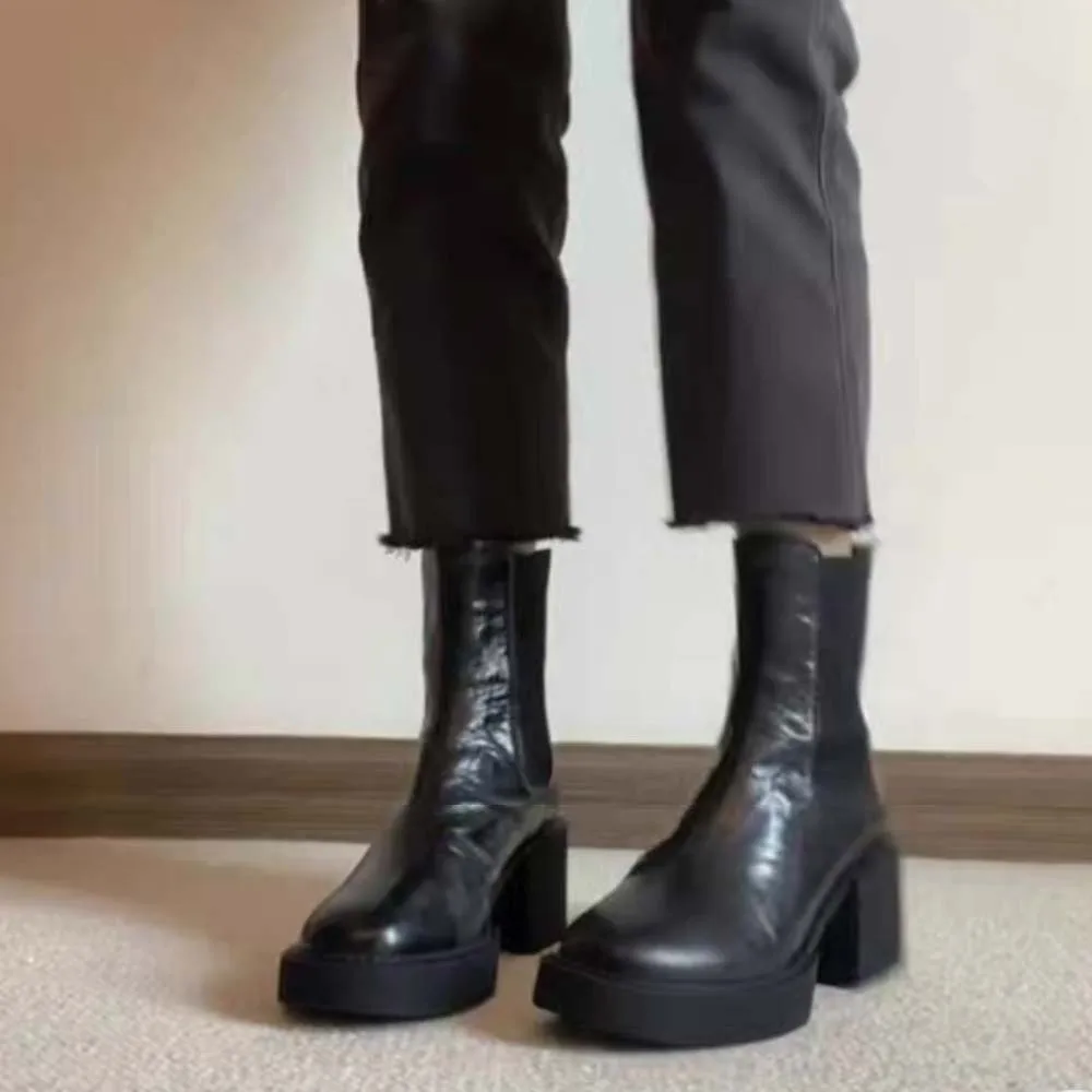 Spring and Autumn Women's Thick Bottom Ankle Boots Fashion Side Zipper Short Boots Women's Elegant Square High Heels