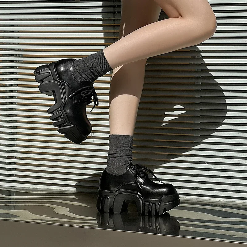 Retro Thick Bottom Platform Women Leather Shoes Increasing All Match Casual Derdy Shoes Luxury Designer Sneakers Hot Retro Thick Bottom Platform Women Leather Shoes Increasing All Match Casual Derdy Shoes Luxury Designer Sneakers Hot