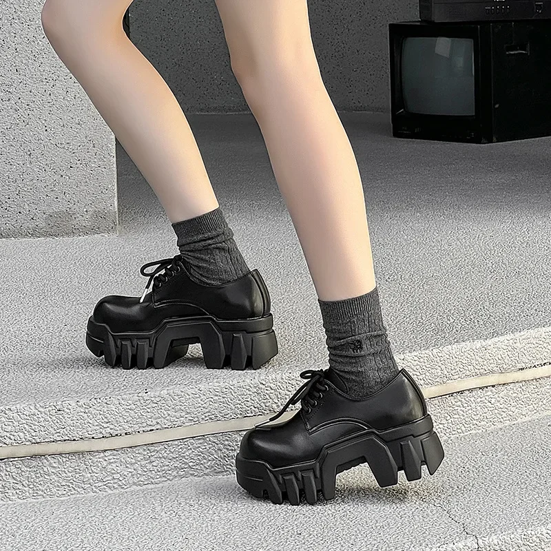 Retro Thick Bottom Platform Women Leather Shoes Increasing All Match Casual Derdy Shoes Luxury Designer Sneakers Hot Retro Thick Bottom Platform Women Leather Shoes Increasing All Match Casual Derdy Shoes Luxury Designer Sneakers Hot