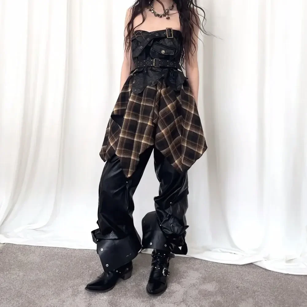 Wasteland Punk style Gothic Black Vintage Motorcycles Boots for Women Pointy Toe Rivets Western Boot Shoes