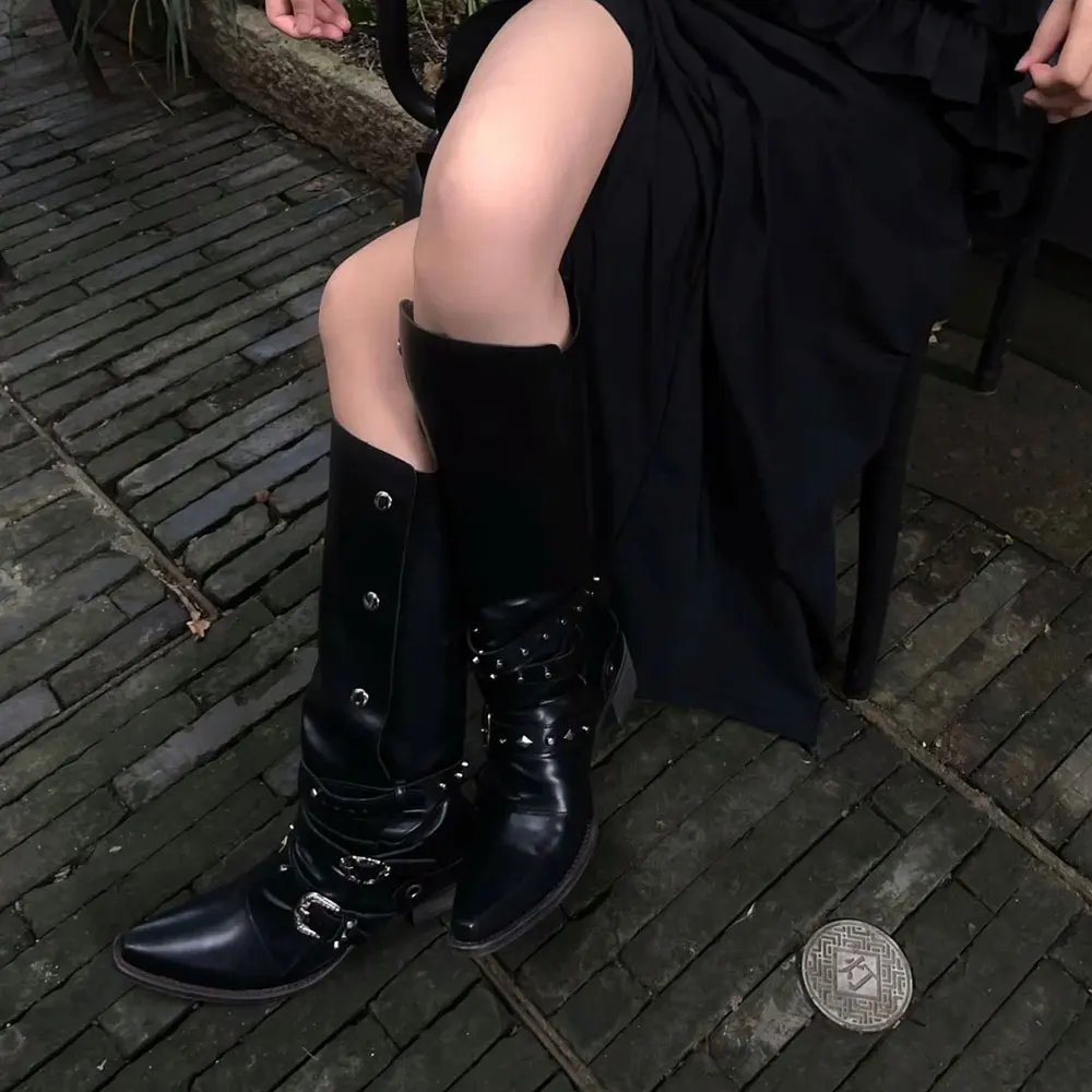 Wasteland Punk style Gothic Black Vintage Motorcycles Boots for Women Pointy Toe Rivets Western Boot Shoes
