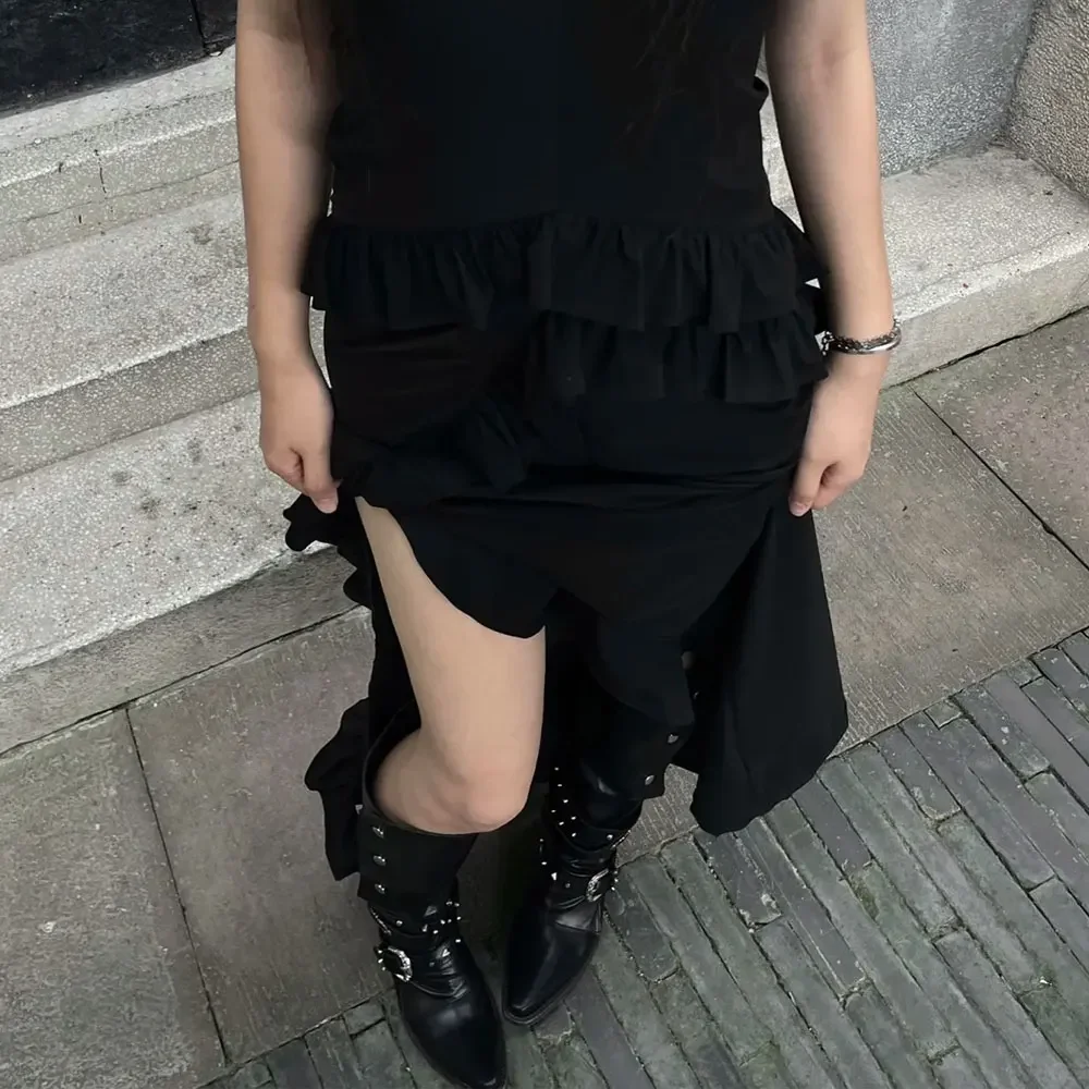 Wasteland Punk style Gothic Black Vintage Motorcycles Boots for Women Pointy Toe Rivets Western Boot Shoes