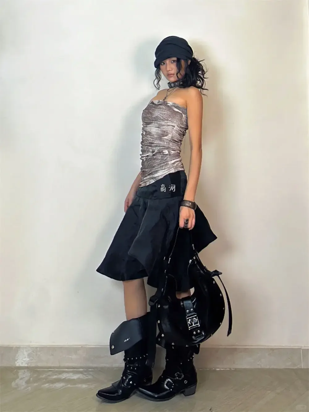 Wasteland Punk style Gothic Black Vintage Motorcycles Boots for Women Pointy Toe Rivets Western Boot Shoes