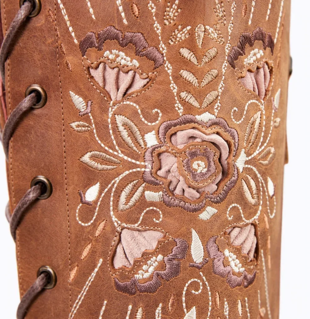 2025 Women's Retro Embroidery Western Cowboy Long Boots Fashion Lace-up Chunky Heels Zip Pointed Toe Knee Riding Boots 35-43Size