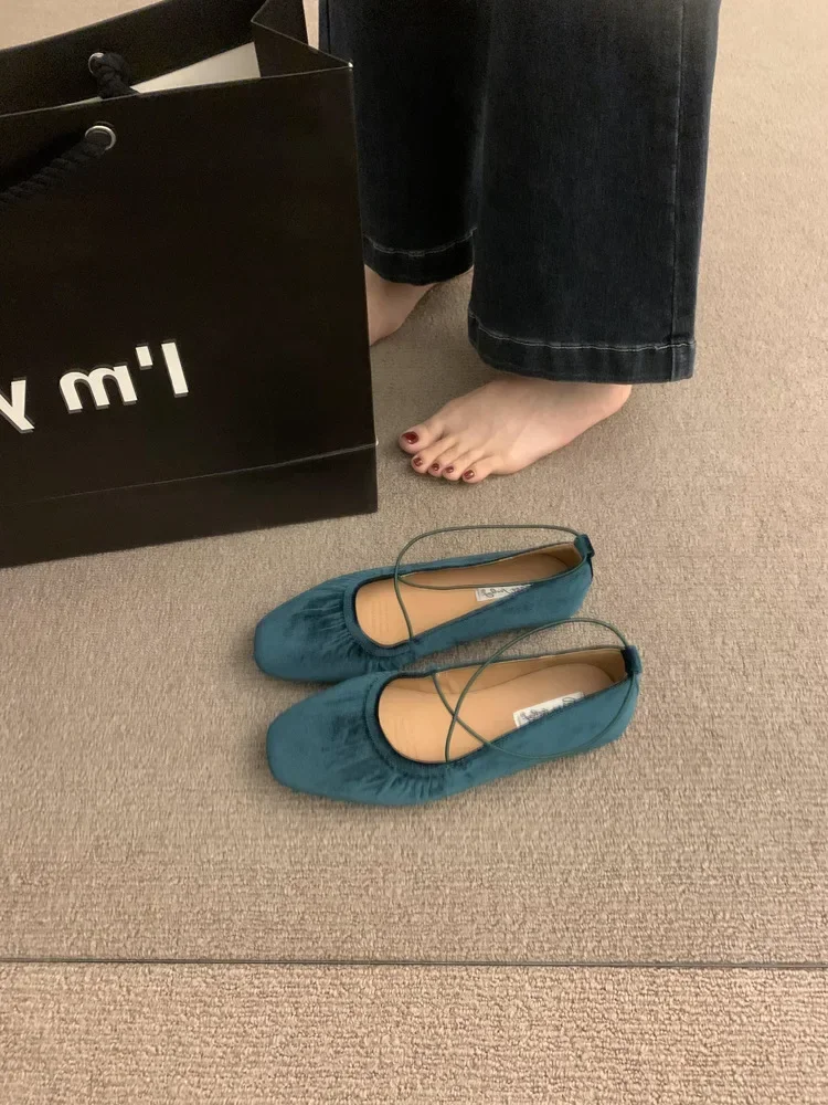 French Style Vintage Red Single Shoe Women's 2025 New Cross Strap Soft Bottom Ballet Dance Mary Sandals Rubber Mater