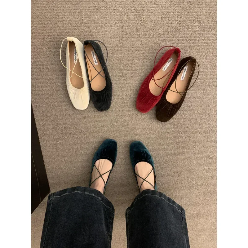 French Style Vintage Red Single Shoe Women’s 2025 New Cross Strap Soft Bottom Ballet Dance Mary Sandals Rubber Mater French Style Vintage Red Single Shoe Women's 2025 New Cross Strap Soft Bottom Ballet Dance Mary Sandals Rubber Mater