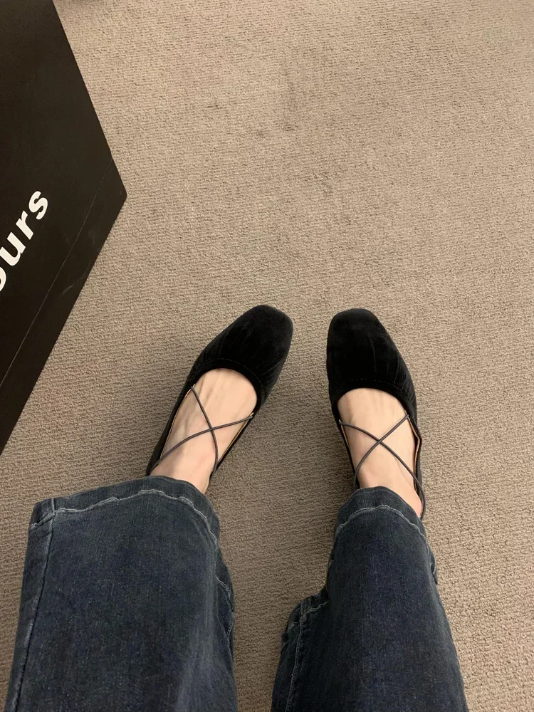 French Style Vintage Red Single Shoe Women's 2025 New Cross Strap Soft Bottom Ballet Dance Mary Sandals Rubber Mater