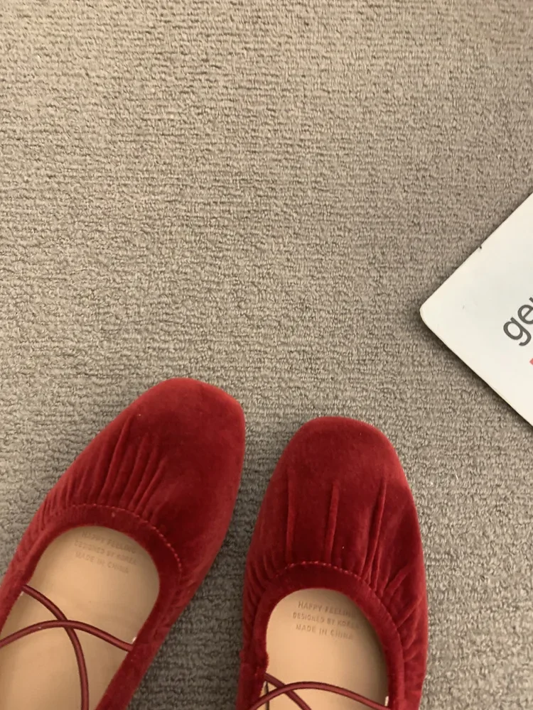 French Style Vintage Red Single Shoe Women's 2025 New Cross Strap Soft Bottom Ballet Dance Mary Sandals Rubber Mater