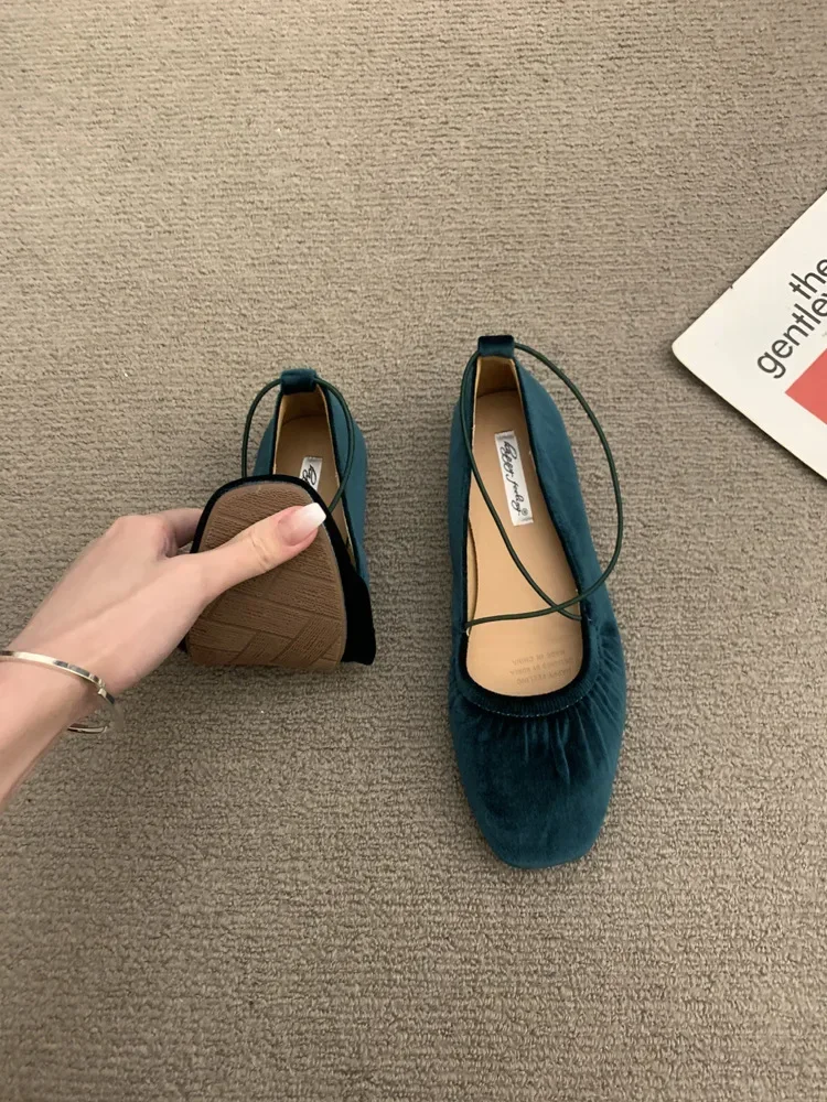 French Style Vintage Red Single Shoe Women's 2025 New Cross Strap Soft Bottom Ballet Dance Mary Sandals Rubber Mater